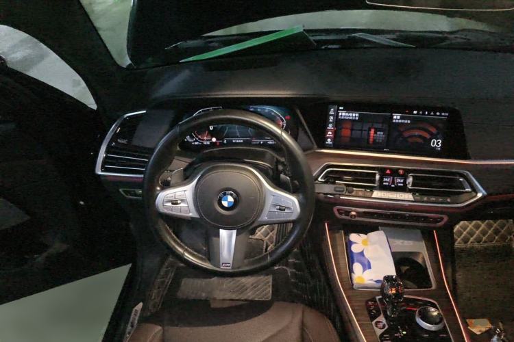 Used BMW X5 2022 Restyled xDrive 40Li M Sport Package Steering Wheel