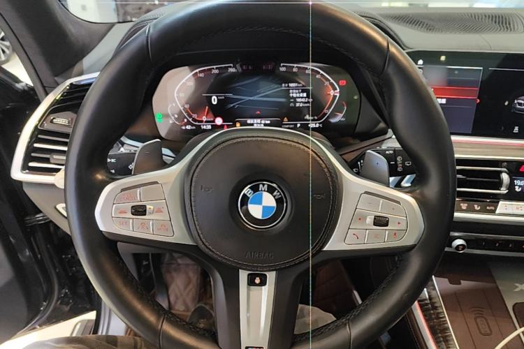 Used BMW X5 2022 Restyled xDrive 40Li Luxury Edition M Sport Package Steering Wheel