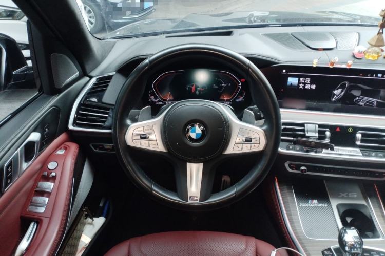 Used BMW X5 2022 xDrive 40Li M Sport Package Steering Wheel