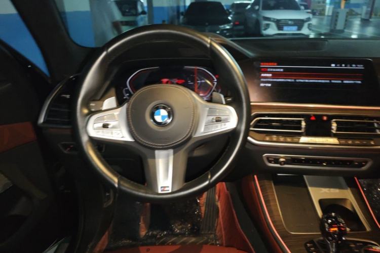 Used BMW X5 2022 xDrive 40Li M Sport Package Steering Wheel