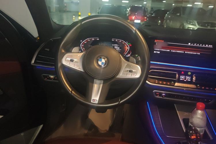 Used BMW X5 2022 xDrive 40Li M Sport Package Steering Wheel