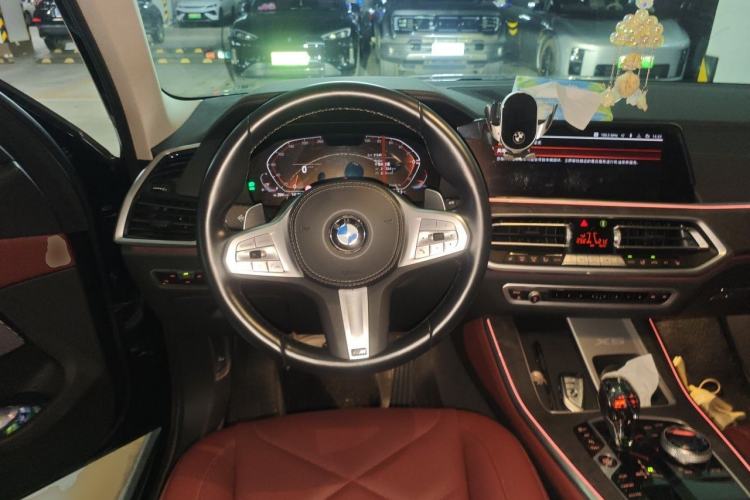 Used BMW X5 2022 Restyled xDrive 30Li Luxury Version M Sport Package Steering Wheel