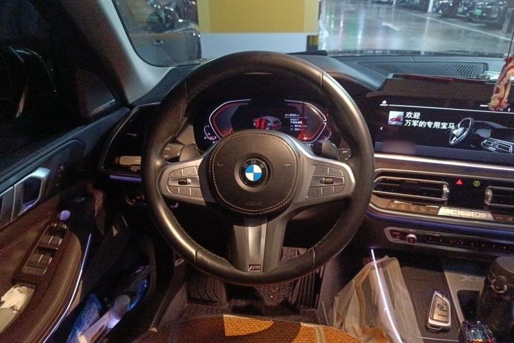 Used BMW X5 2022 Restyled xDrive 30Li Luxury Version M Sport Package Steering Wheel