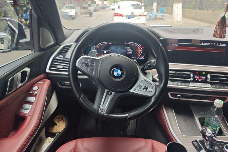Used BMW X5 2022 Restyled xDrive 40Li Luxury Edition M Sport Package Steering Wheel