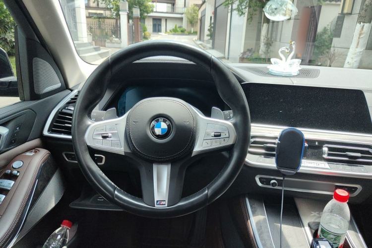Used BMW X5 2022 Restyled xDrive 30Li Luxury Version M Sport Package Steering Wheel