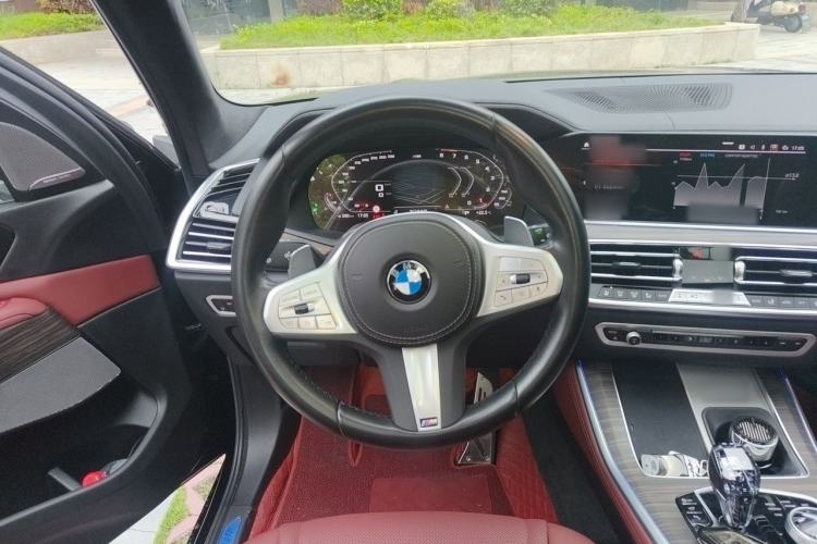 Used BMW X5 2022 Restyled xDrive 40Li M Sport Package Steering Wheel