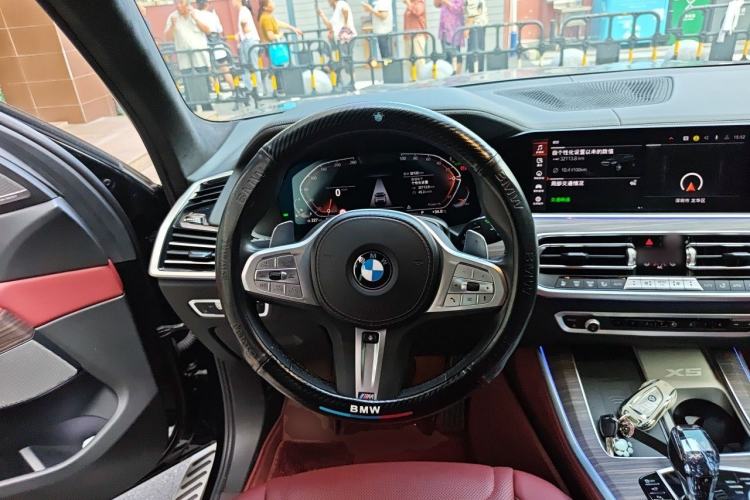 Used BMW X5 2022 Restyled xDrive 40Li Luxury Edition M Sport Package Steering Wheel
