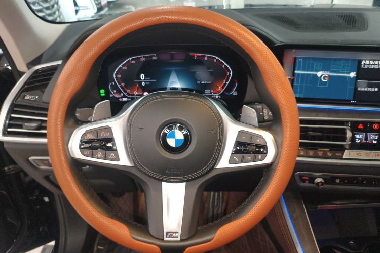 Used BMW X5 2022 xDrive40i Luxury Edition M Sport Package Steering Wheel