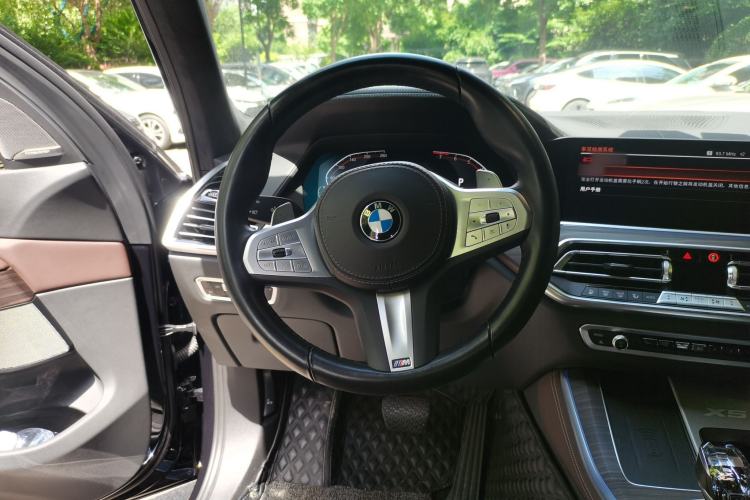 Used BMW X5 2022 Restyled xDrive 40Li M Sport Package Steering Wheel