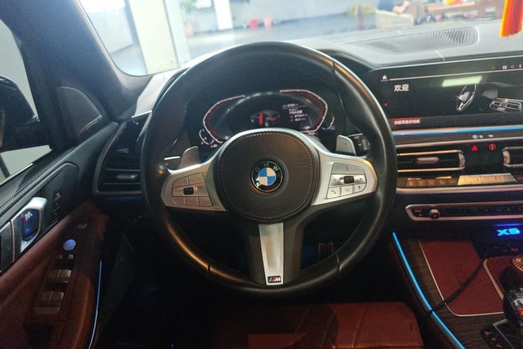Used BMW X5 2022 xDrive 40Li M Sport Package Steering Wheel