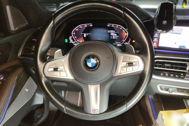 Used BMW X5 2022 Restyled xDrive 40Li Luxury Edition M Sport Package Steering Wheel