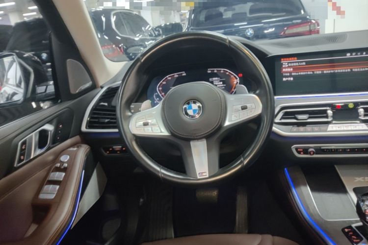 Used BMW X5 2022 Restyled xDrive 30Li Luxury Version M Sport Package Steering Wheel