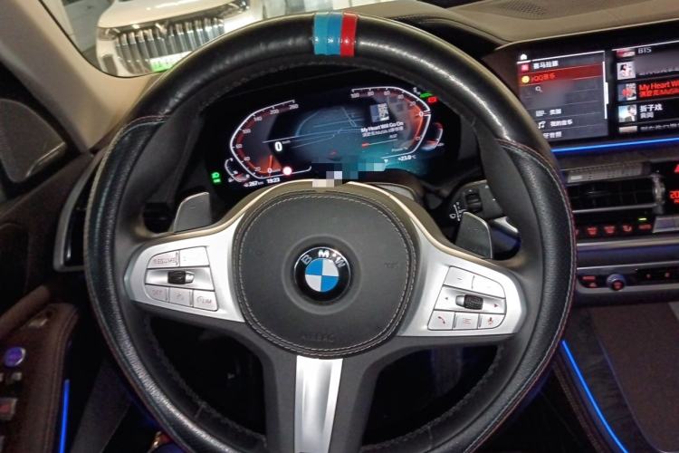 Used BMW X5 2022 Restyled xDrive 30Li Luxury Version M Sport Package Steering Wheel
