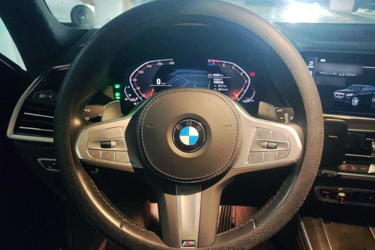 Used BMW X5 2022 xDrive 40Li M Sport Package Steering Wheel
