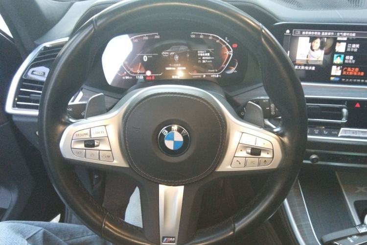 Used BMW X5 2022 xDrive 40Li M Sport Package Steering Wheel