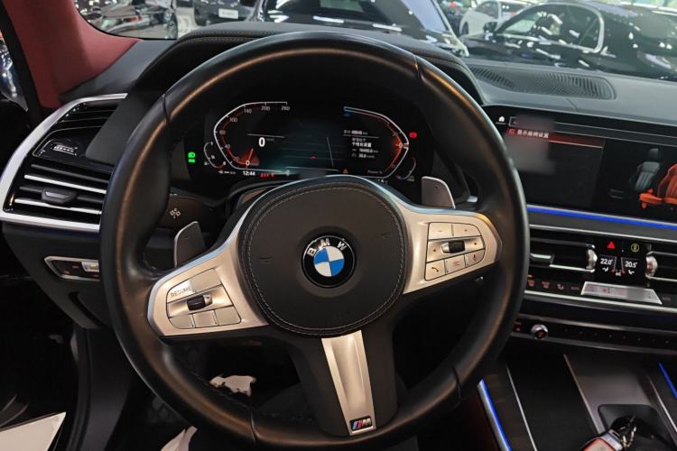 Used BMW X5 2022 Restyled xDrive 40Li M Sport Package Steering Wheel