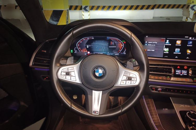 Used BMW X5 2022 Restyled xDrive 40Li M Sport Package Steering Wheel
