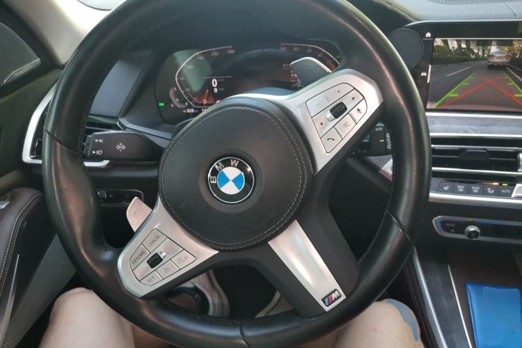 Used BMW X5 2022 xDrive 30Li Luxury M Sport Package Steering Wheel