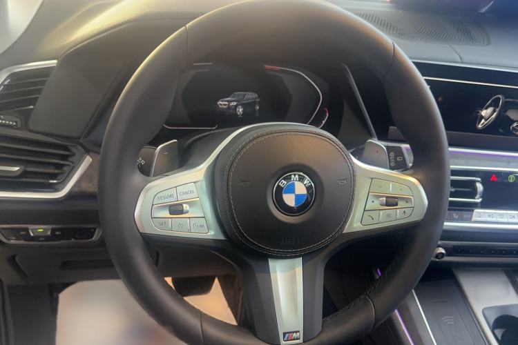 Used BMW X5 2022 Restyled xDrive 30Li Luxury Version M Sport Package Steering Wheel