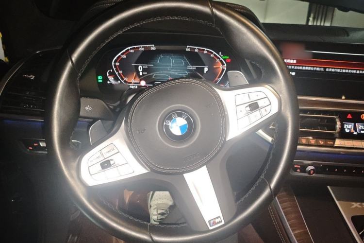 Used BMW X5 2022 Restyled xDrive 40Li M Sport Package Steering Wheel