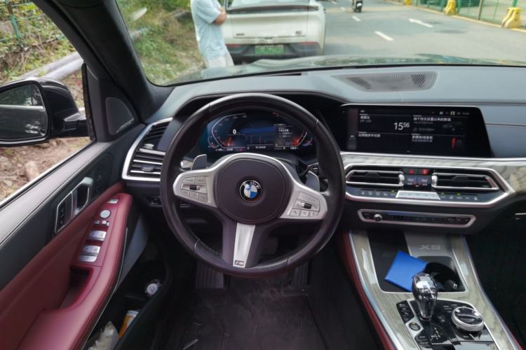 Used BMW X5 2022 Restyled xDrive 40Li M Sport Package Steering Wheel