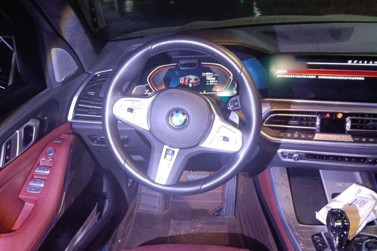 Used BMW X5 2022 Restyled xDrive 40Li Luxury Edition M Sport Package Steering Wheel