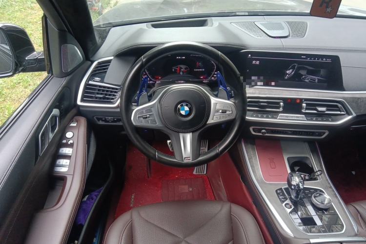 Used BMW X5 2022 Restyled xDrive 30Li Luxury Version M Sport Package Steering Wheel