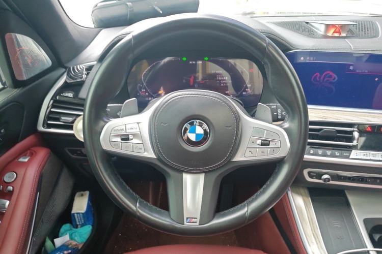 Used BMW X5 2022 xDrive 40Li M Sport Package Steering Wheel
