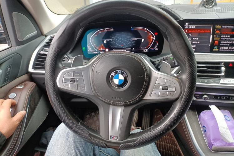 Used BMW X5 2022 xDrive 30Li M Sport Package Steering Wheel