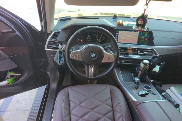 Used BMW X5 2022 Restyled xDrive 30Li Luxury Version M Sport Package Steering Wheel