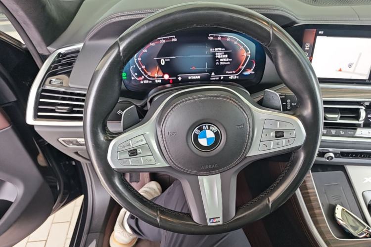 Used BMW X5 2022 Restyled xDrive 40Li M Sport Package Steering Wheel