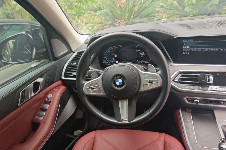 Used BMW X5 2022 xDrive 30Li M Sport Package Steering Wheel