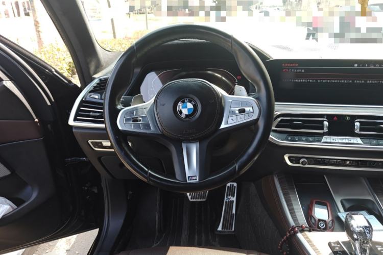 Used BMW X5 2022 xDrive 40Li M Sport Package Steering Wheel