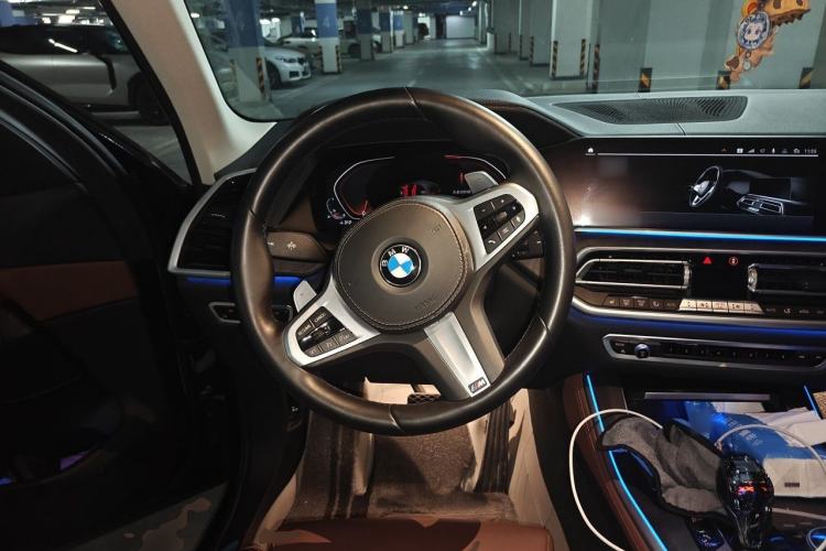 Used BMW X5 2022 xDrive30i M Sport Package Steering Wheel
