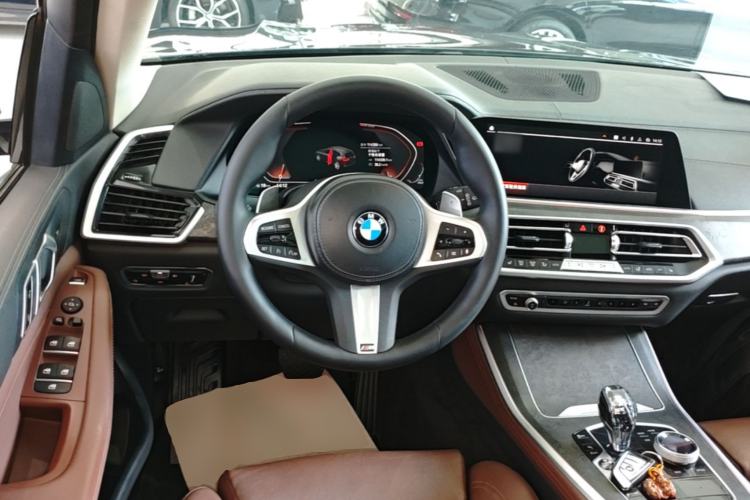 Used BMW X5 2022 xDrive30i M Sport Package Steering Wheel