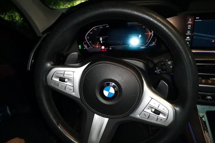 Used BMW X5 2022 Restyled xDrive 30Li Luxury Version M Sport Package Steering Wheel