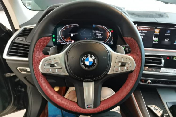 Used BMW X5 2022 Restyled xDrive 30Li Luxury Version M Sport Package Steering Wheel