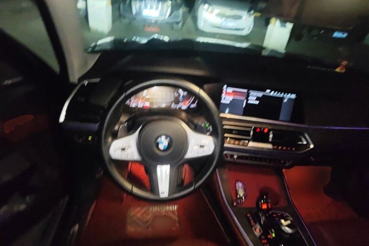 Used BMW X5 2022 Restyled xDrive 30Li Luxury Version M Sport Package Steering Wheel