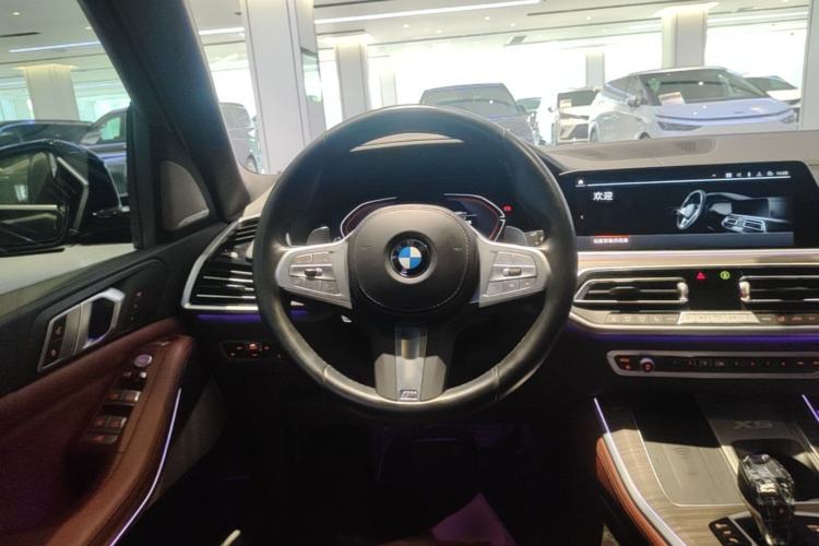 Used BMW X5 2022 Restyled xDrive 40Li M Sport Package Steering Wheel