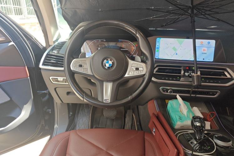 Used BMW X5 2022 xDrive 30Li Luxury M Sport Package Steering Wheel