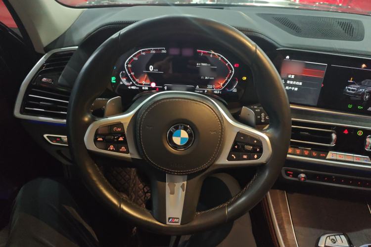 Used BMW X5 2022 xDrive40i Luxury Edition M Sport Package Steering Wheel