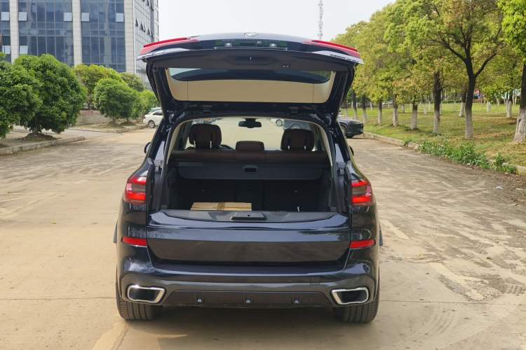Used BMW X5 2022 xDrive30i M Sport Package Trunk