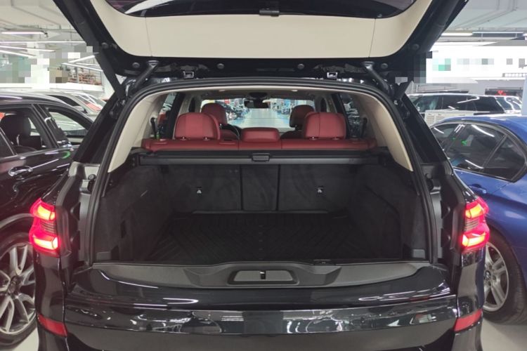Used BMW X5 2022 Restyled xDrive 30Li Luxury Version M Sport Package Trunk