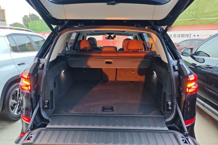 Used BMW X5 2022 Restyled xDrive 30Li Luxury Version M Sport Package Trunk