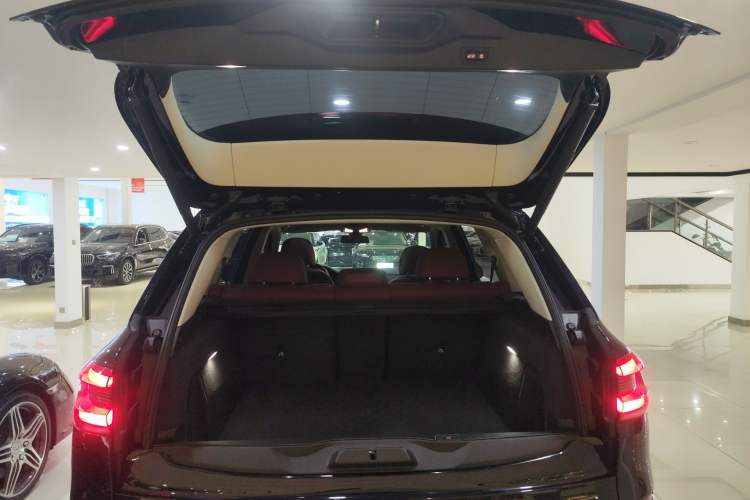 Used BMW X5 2022 Restyled xDrive 30Li Luxury Version M Sport Package Trunk