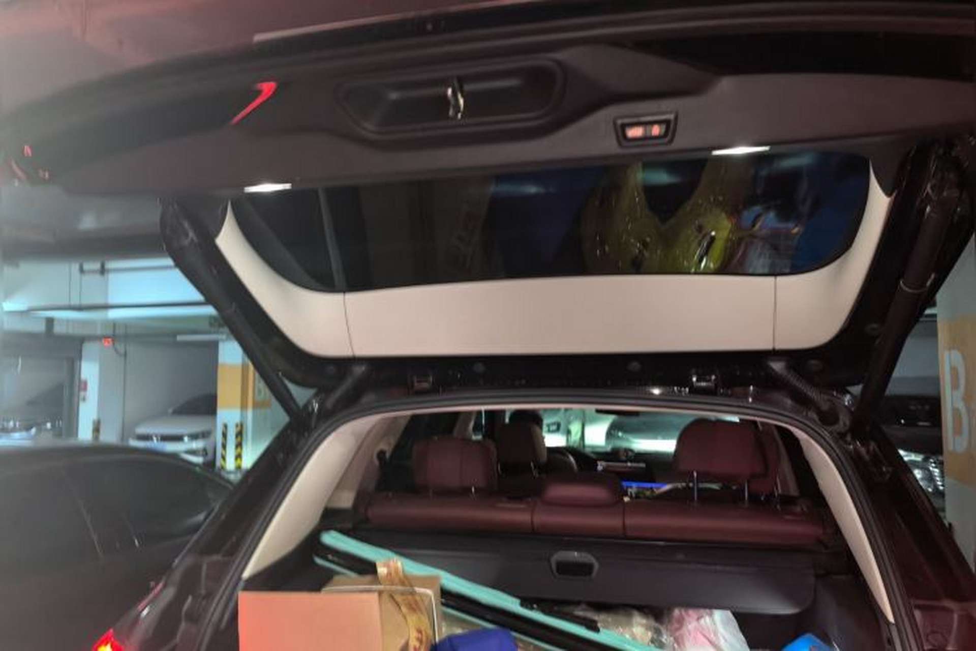 Used BMW X5 2022 xDrive 30Li M Sport Package Trunk