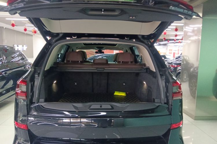 Used BMW X5 2022 Restyled xDrive 30Li Luxury Version M Sport Package Trunk