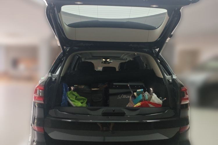 Used BMW X5 2022 xDrive 30Li M Sport Package Trunk