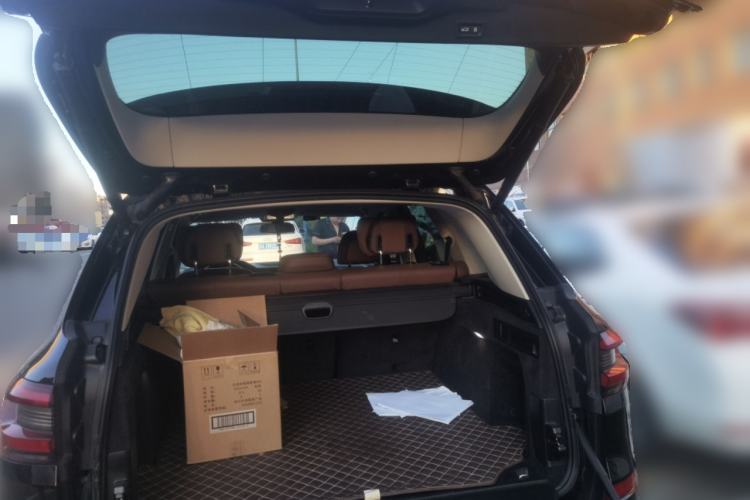 Used BMW X5 2022 xDrive40i Luxury Edition M Sport Package Trunk