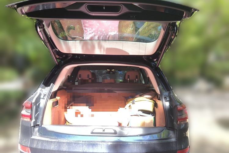 Used BMW X5 2022 xDrive40i M Sport Package Trunk